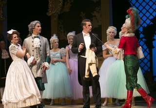 DIE FLEDERMAUS