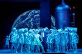 Peter Hoare und Chor