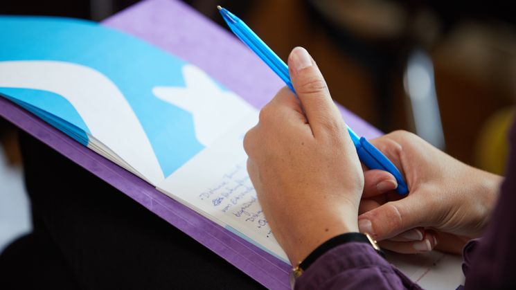 Notizblock von JUGEND für Europa mit Stift