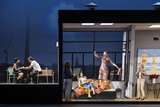 Christiane Karg (Rusalka), Pavel Černoch (Prinz), Adam Kutny (Heger), Clara Nadeshdin (Küchenjunge) und Ensemble