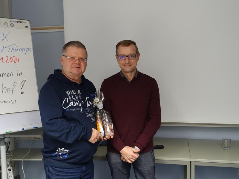 Ehrung von Ralf Wöllner als langjähriger Beisitzer und Kassenwart