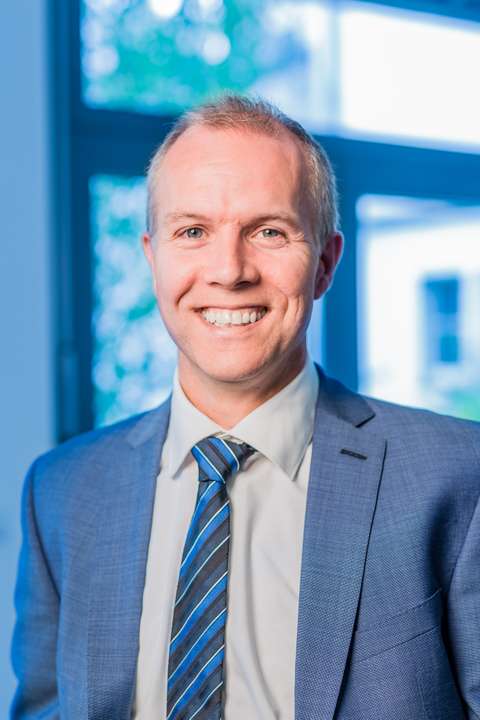 Dr. Mathias Pfisterer
