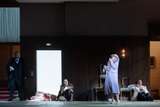Marlis Petersen (Emilia Marty), Jan Martiník (Dr. Kolenatý), Tänzerin, Ludovit Ludha (Albert Gregor), Bo Skovhus (Jaroslav Prus)