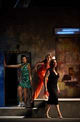 Nadine Sierra (Nannetta), Katharina Kammerloher (Mrs. Meg Page), Barbara Frittoli (Mrs. Alice Ford)