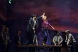 Marcelo Álvarez (Dick Johnson), Anja Kampe (Minnie), Andrés Moreno García (Joe), Łukasz Goliński (Sonora), Herren des Staatsopernchores und Komparserie
