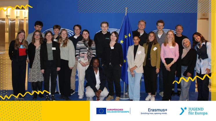 Gruppenbild: Der Jugenbeirat von JUGEND für Europa in Brüssel